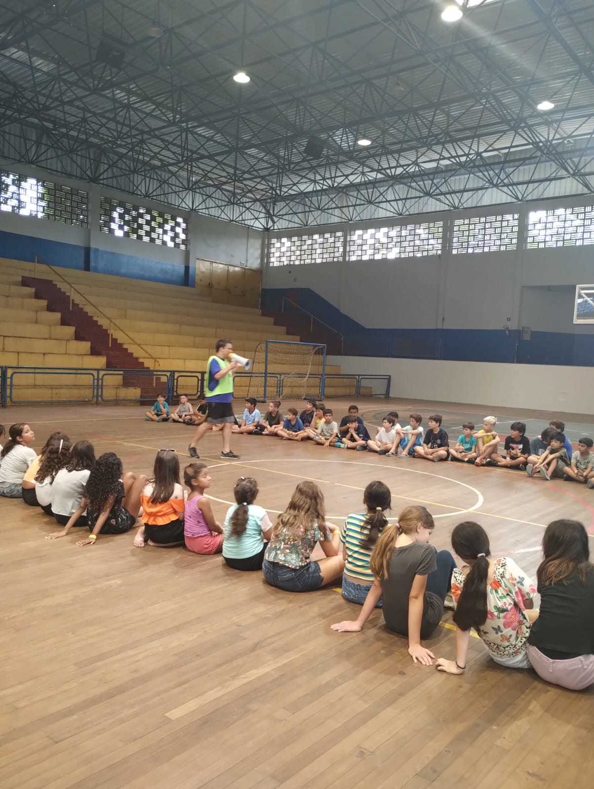 COLÔNIA DE FÉRIAS DIVERTE CRIANÇAS ATECEANAS - Avenida Tênis Clube